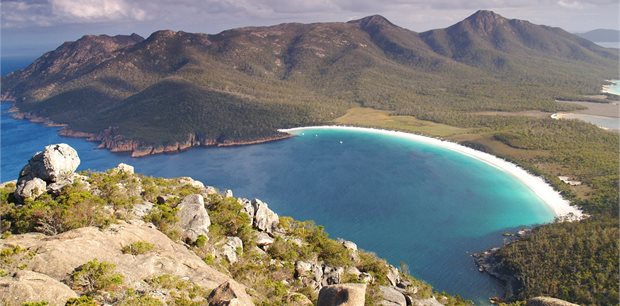 4 Day/3 Night - The Freycinet Experience Walk 4 Day/3 Night - The Freycinet Experience Walk
