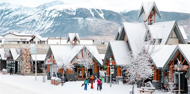 4 Day Jasper Deluxe Winter Escape 4 Day Jasper Deluxe Winter Escape