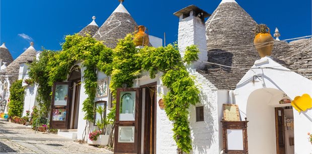 Intrepid | Explore Southern Italy Intrepid | Explore Southern Italy